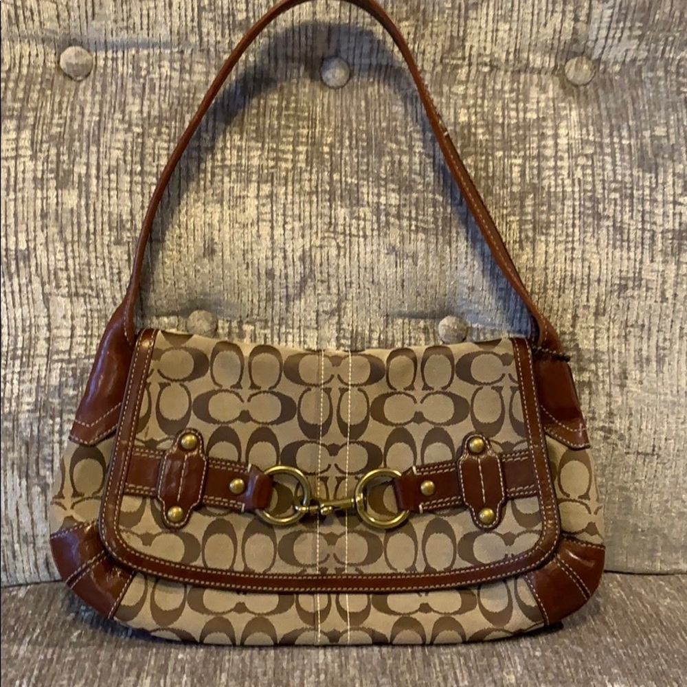 Vintage Coach shoulder bag.
